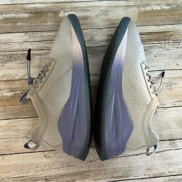 Clove Classic Nursing Medical Sneakers in Grey Matter